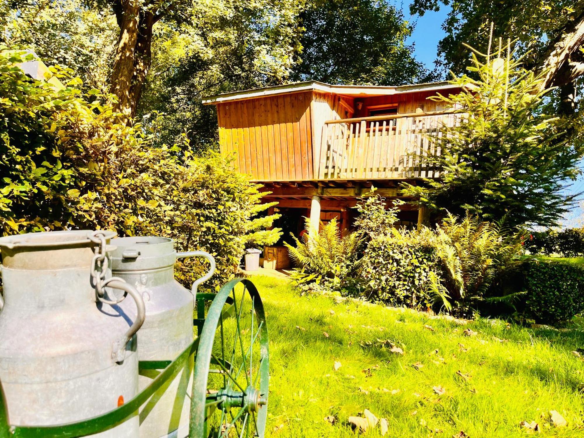 La Cabane Perchee Du Trappeur Écrainville Zewnętrze zdjęcie