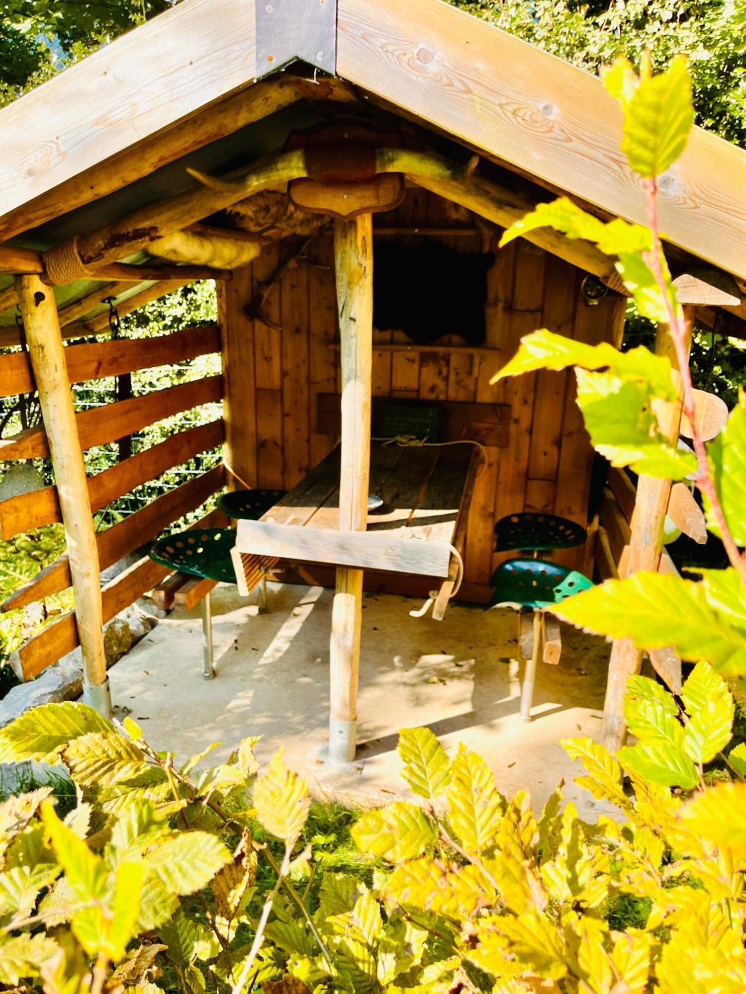La Cabane Perchee Du Trappeur Écrainville Zewnętrze zdjęcie